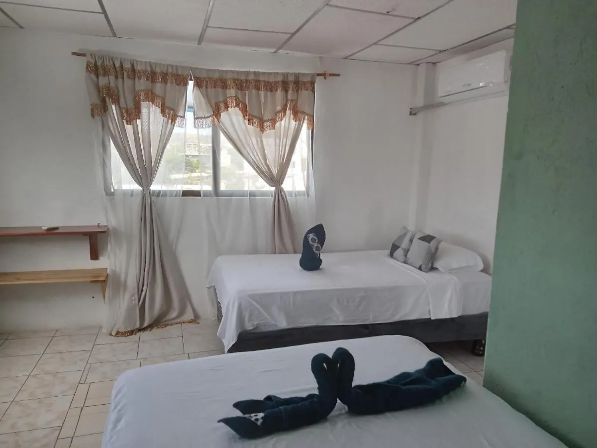 Casa De Alexis Hotel Puerto Baquerizo Moreno Guest house